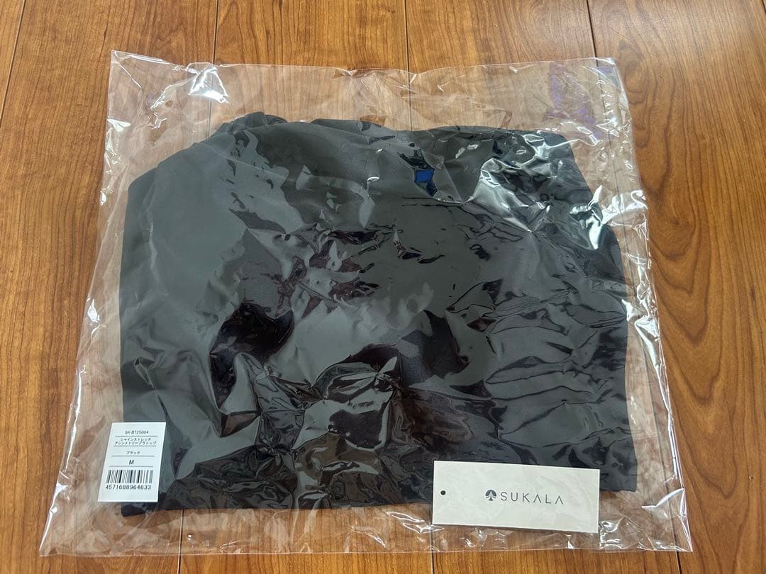 SUKALA シャインストレッチアシンメトリーブラトップ　Mサイズ　ブラック
