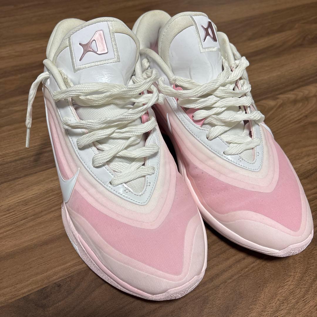 Nike Aja バスケットシューズ ピンク