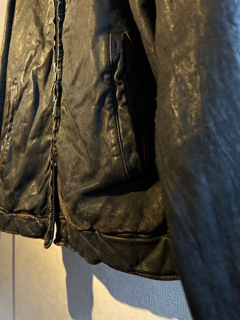 BEAMS ユーズド加工 レザージップブルゾン｜古着ライク×モダンワイドフィット