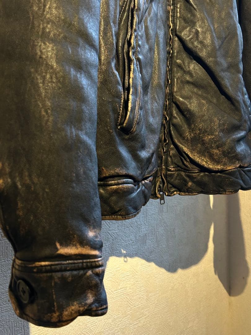 BEAMS ユーズド加工 レザージップブルゾン｜古着ライク×モダンワイドフィット