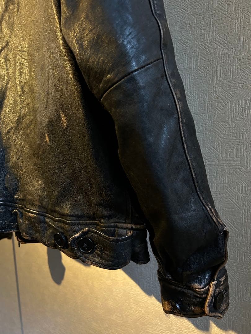 BEAMS ユーズド加工 レザージップブルゾン｜古着ライク×モダンワイドフィット