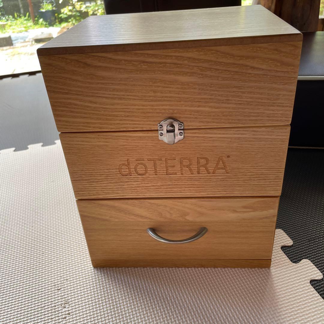 doTERRA 木製コレクションボックス