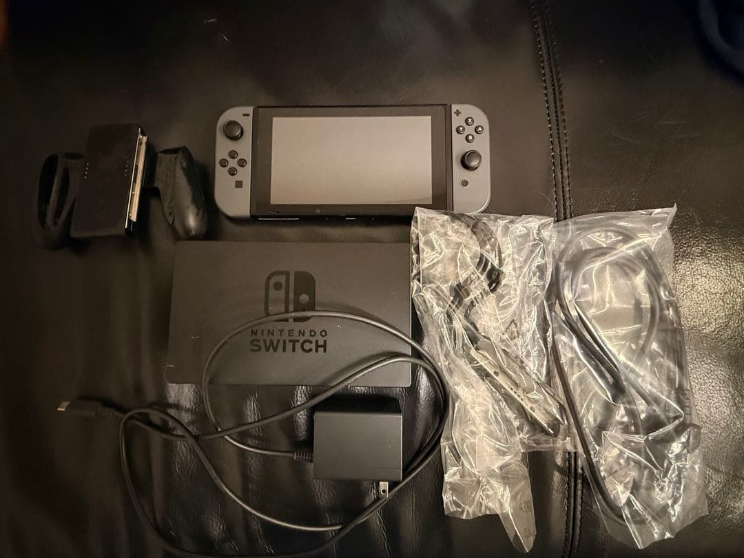 美品Nintendo Switch 本体 グレー