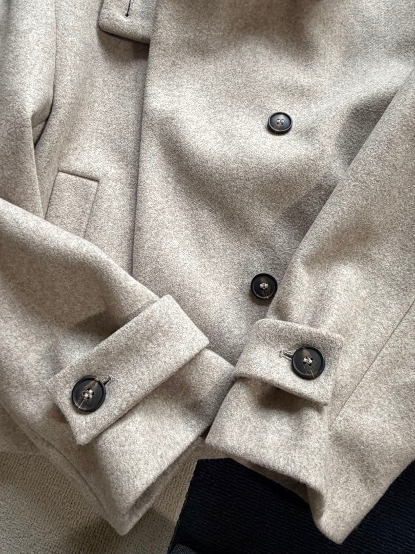 ハイネックショートコート　ベージュ　Sサイズ　ZARA