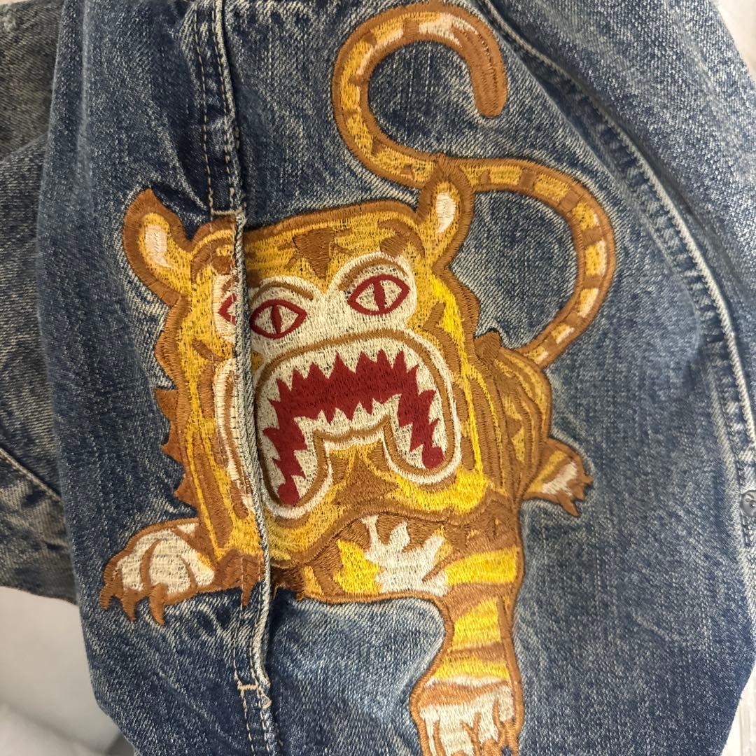 A BATHING APEアベイシングエイプ　デニムジャケット　刺繍