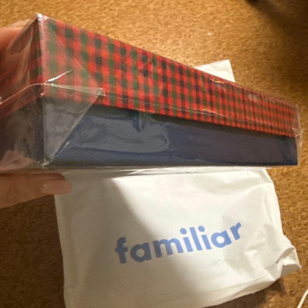 新品未開封　ファミリア　道具箱　チェック赤　送料込み