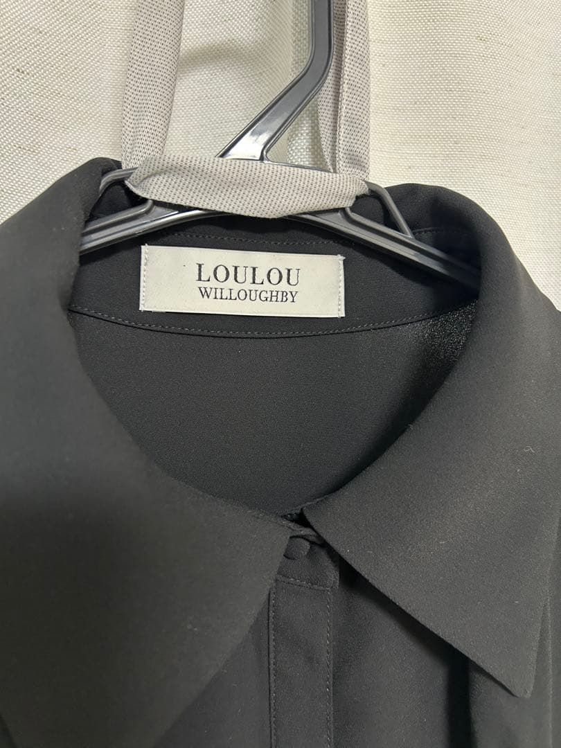 Loulou Willoughby（ルルウィルビー）　ブラウス　くるみボタン