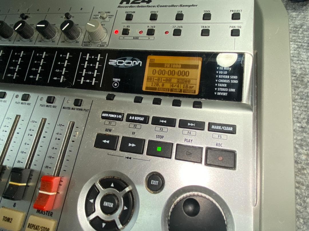 ZOOM R24 MTR マルチトラックレコーダー