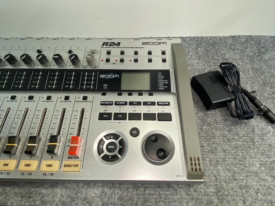ZOOM R24 MTR マルチトラックレコーダー