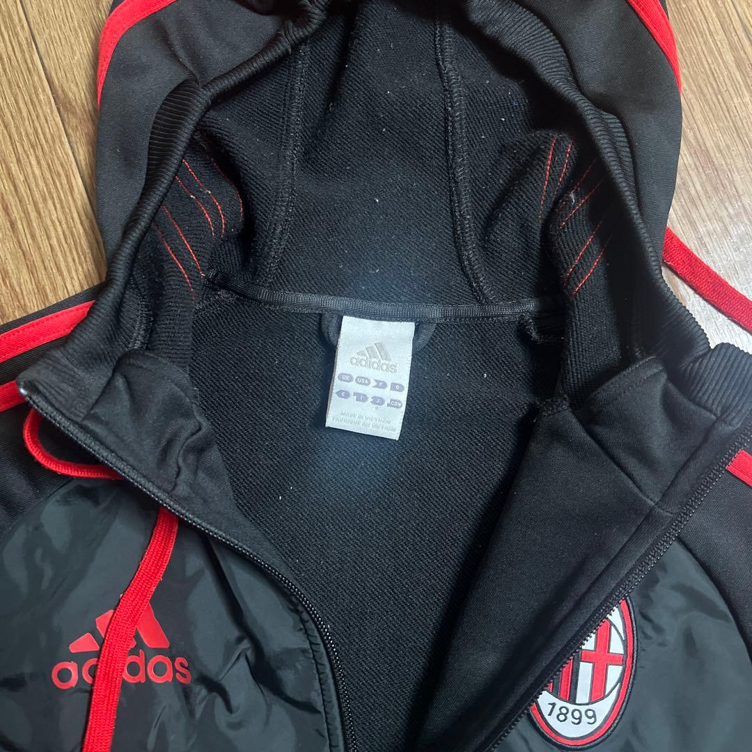 adidas ACミラン フード付きジャケット