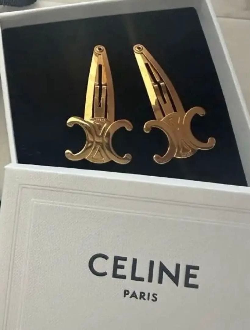 正規品 CELINE ゴールド ヘアクリップ ヘアピン 購入履歴あり