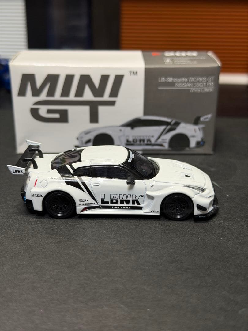 MINI GT LB★WORKS NISSAN 35GT R