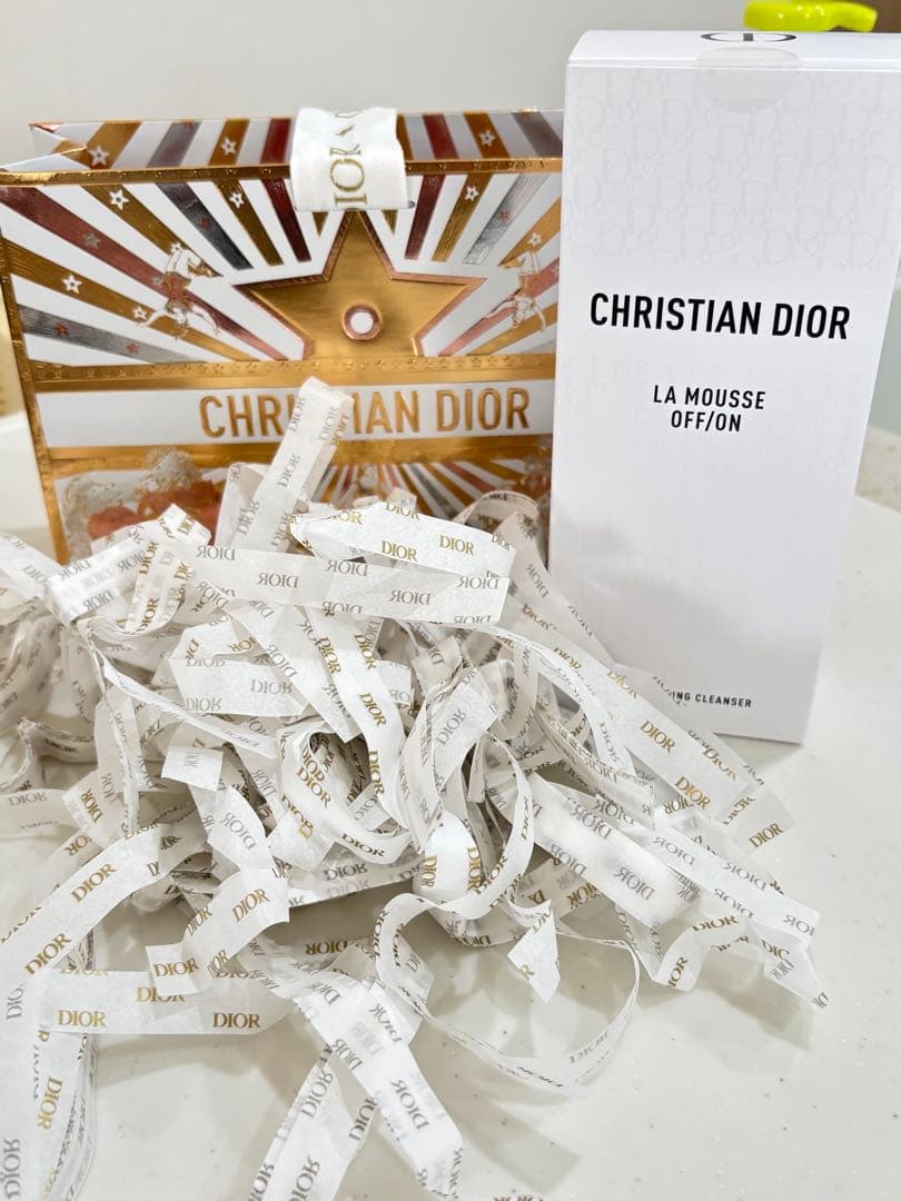 【新品】Dior ディオール ラムースオフオン150ml洗顔料 プレゼント用
