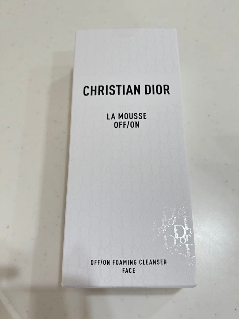 【新品】Dior ディオール ラムースオフオン150ml洗顔料 プレゼント用