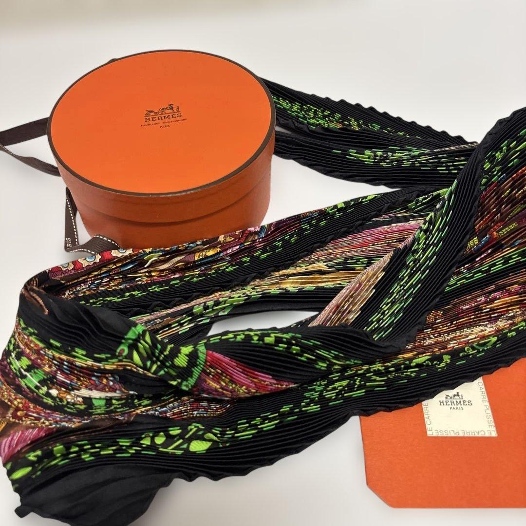 HERMES プリーツスカーフ ホース柄