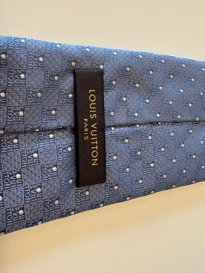 ネコネコ美品⭐︎LOUIS VUITTON 青 ドット柄 ネクタイ