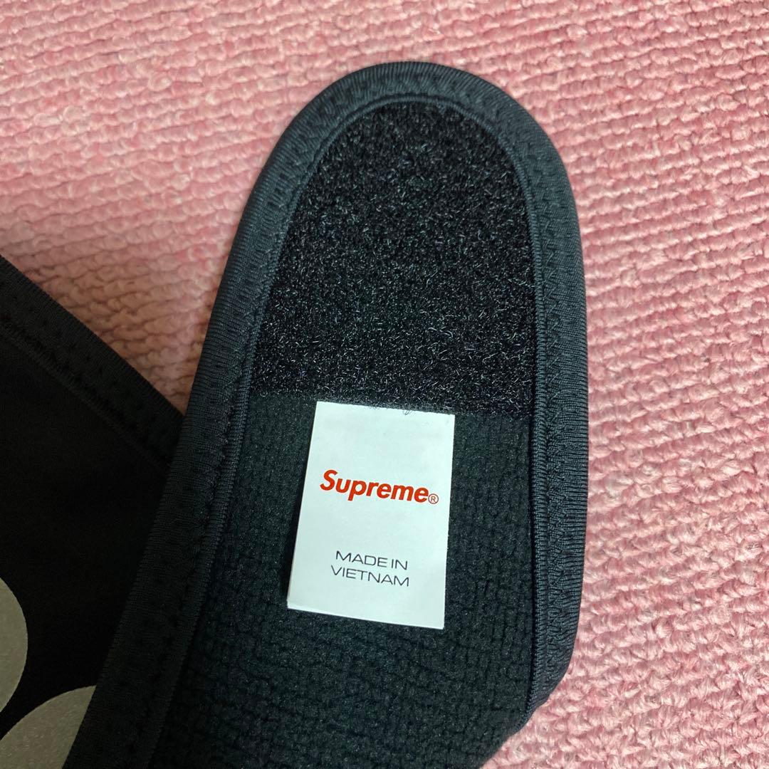 新品未使用　supreme WindstopperFacemask