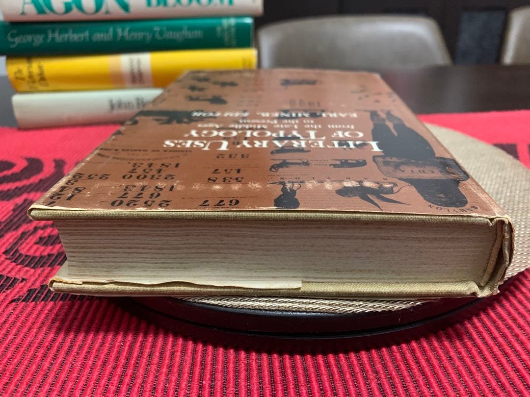 洋書 Literary Uses of Typology by Earl Miner