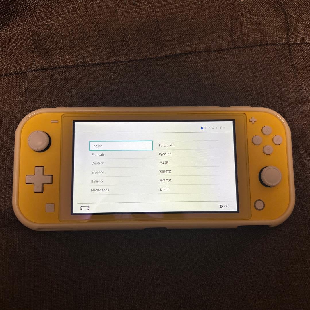 の*よ様 Switch Lite イエロー 充電器 あつまれどうぶつの森ソフト付