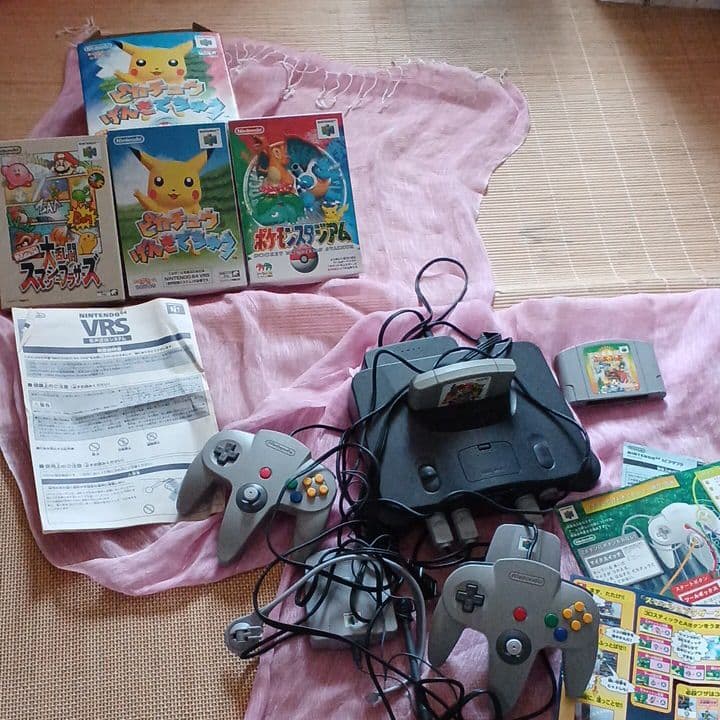 ピカチュウVRSニンテンドー64