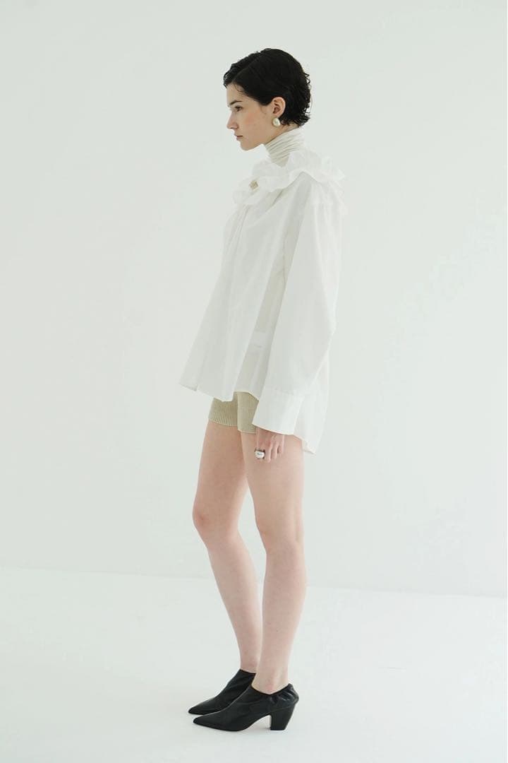 CLANE⭐︎RUFFLE NECK BLOUSE