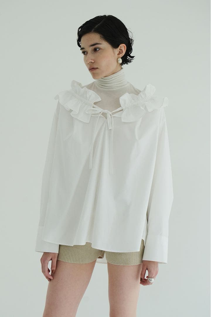 CLANE⭐︎RUFFLE NECK BLOUSE