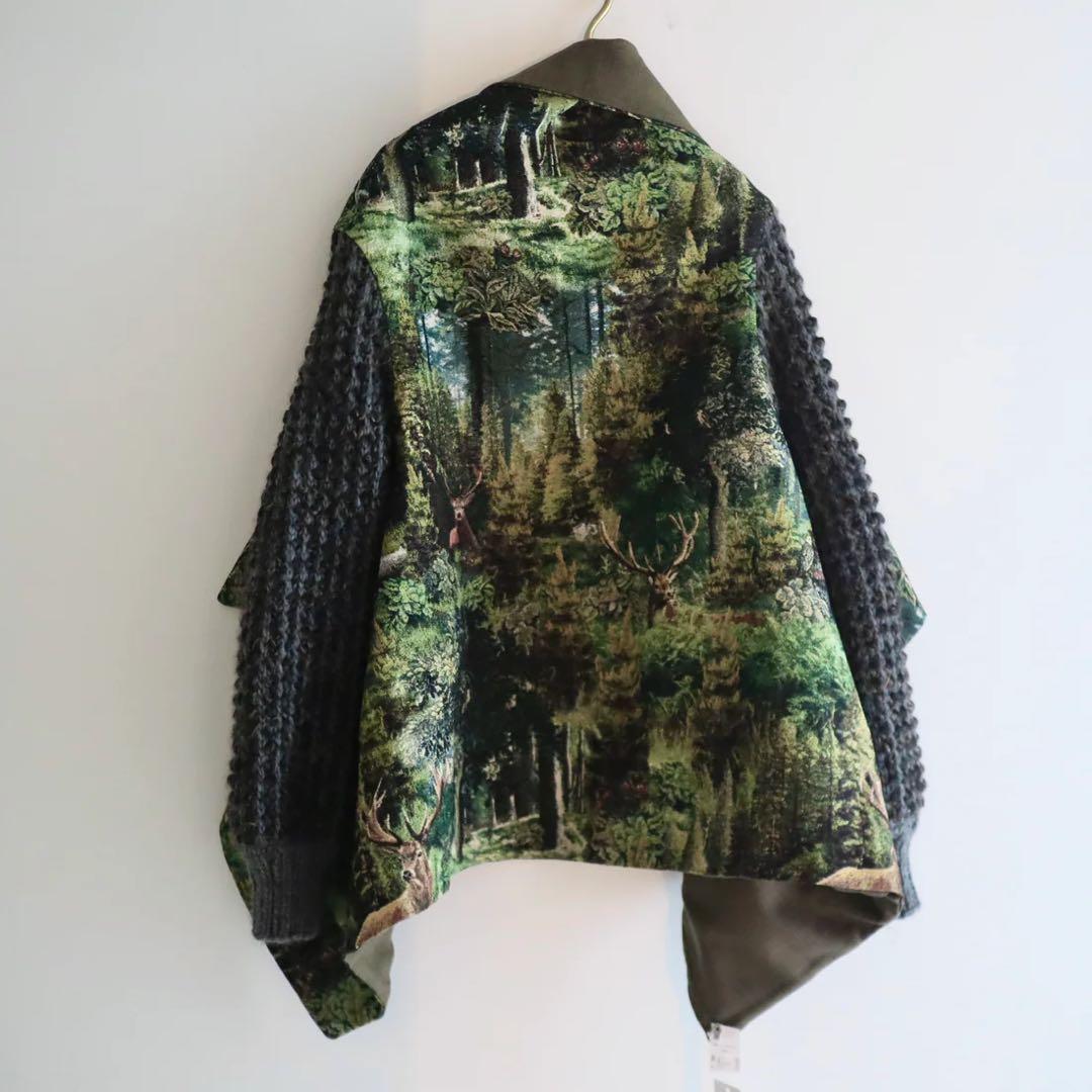 BLESS N°80 Sleeveliner .Ancient Forest