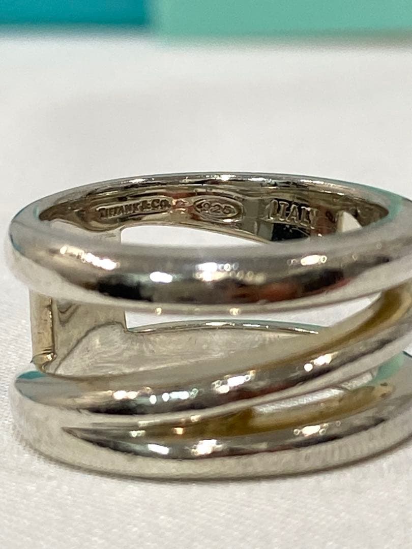 ティファニー（Tiffany & Co.）　ダイアゴナル リング
