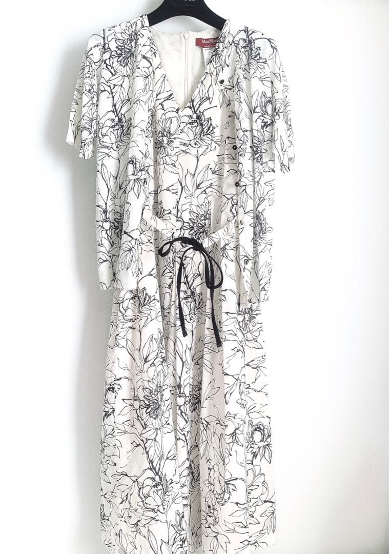 メ*モ様 【半額以下！】MaxMara STUDIO 清楚 花柄 ワンピース