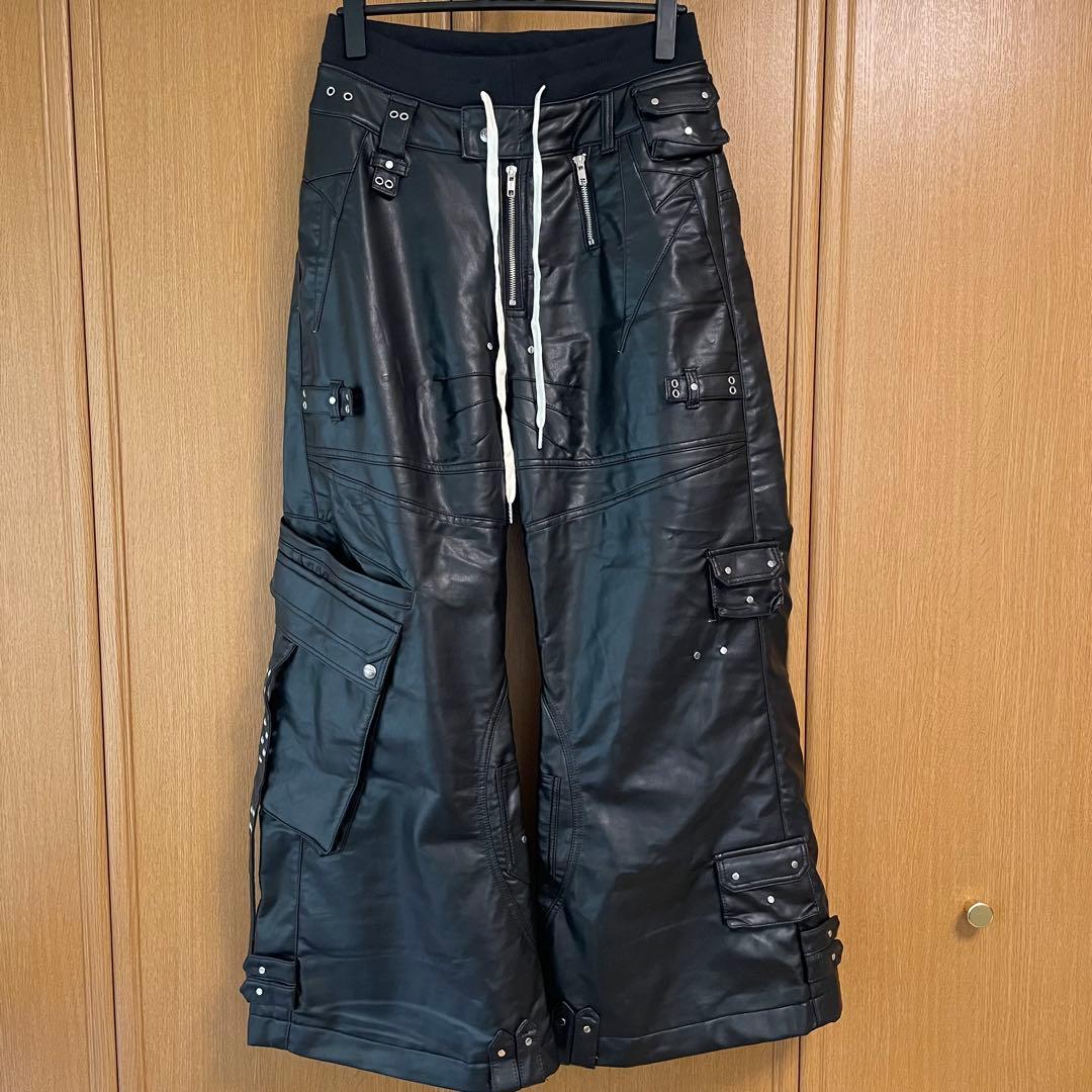 【新品】COZY WORLDWIDE コジーワールドワイドレザーカーゴパンツ S