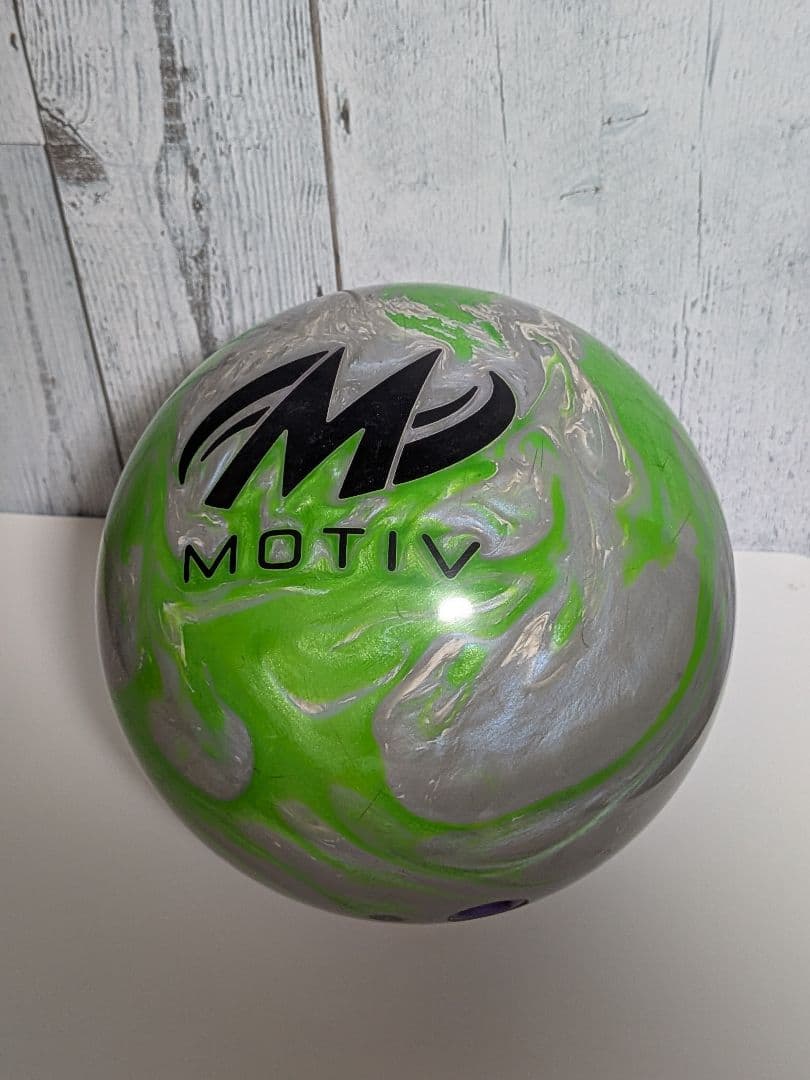 15P MOTIV フェイタルベノム ボウリング ボール