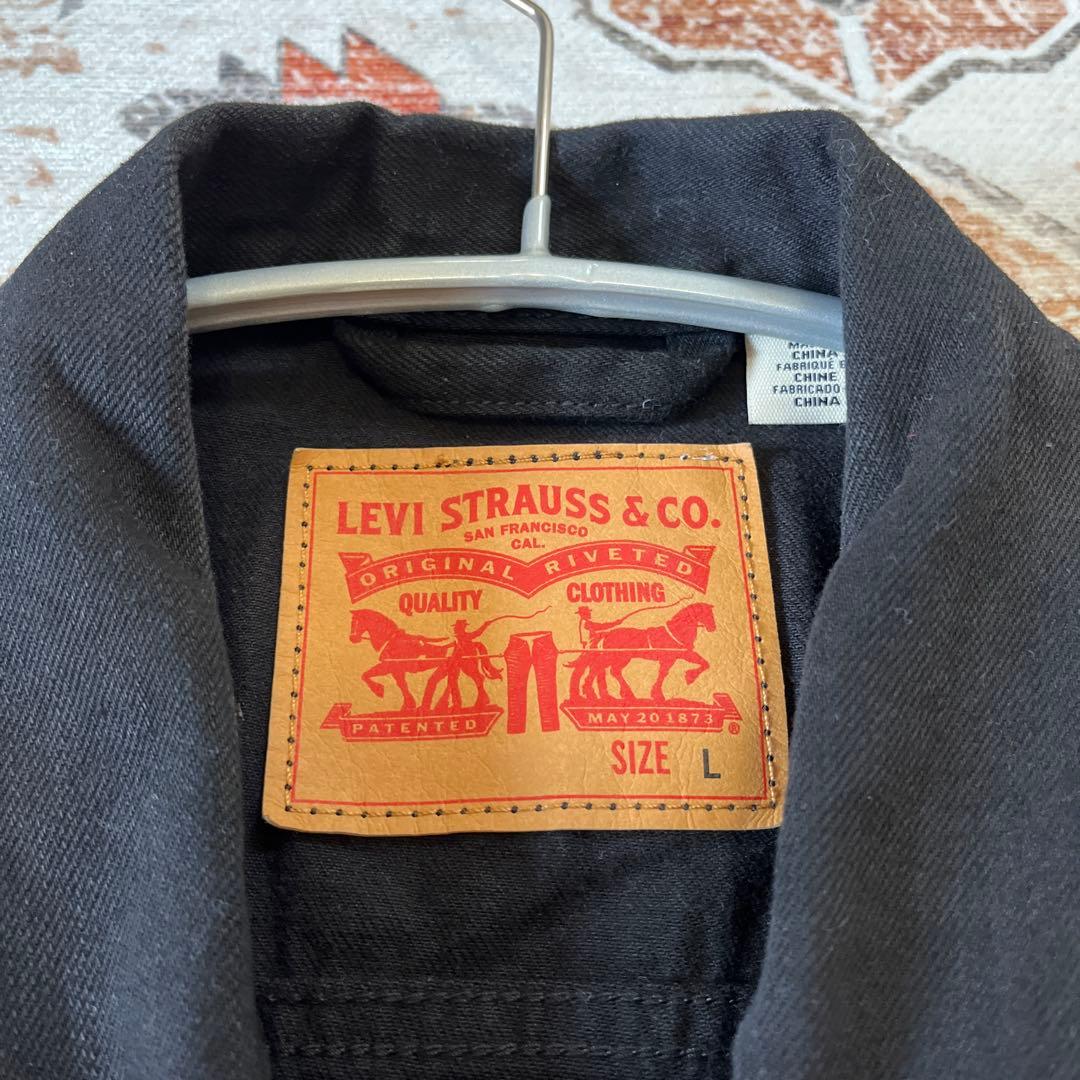 Levi's ブラックデニムジャケット Lサイズ