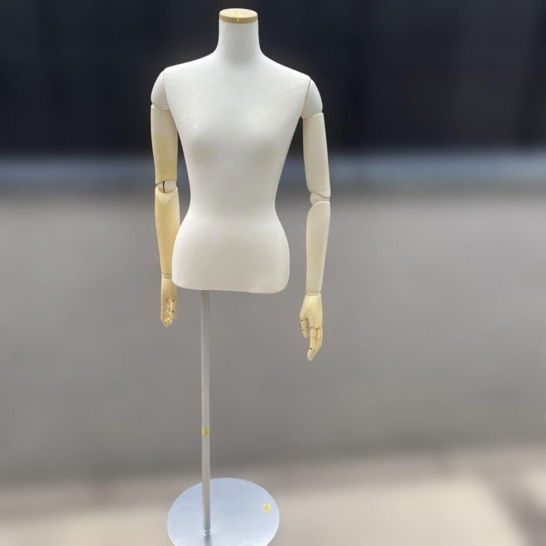 ⑫レディース　マネキン　トルソー　店舗　ディスプレイ