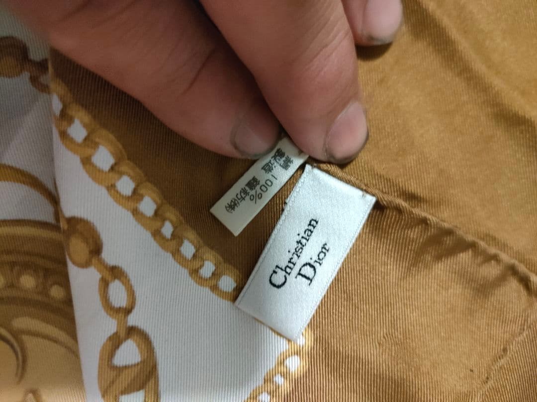 l18 クリスチャンディオール　Dior　スカーフ　シルク100