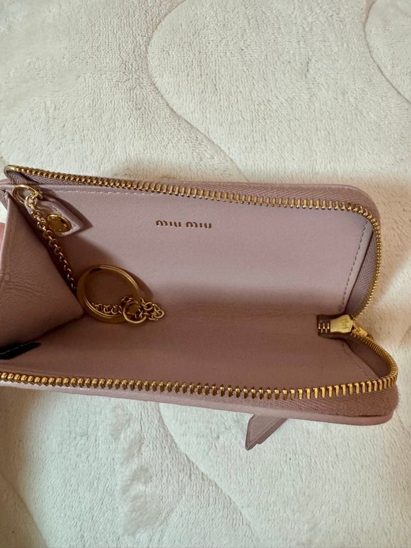【正規品】MIU MIU マテラッセ キーケース オパールカラー