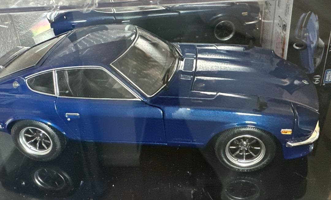 ま*ー様 京商1/18 フェアレディ Z-L (S30) メタリックブルートミカ