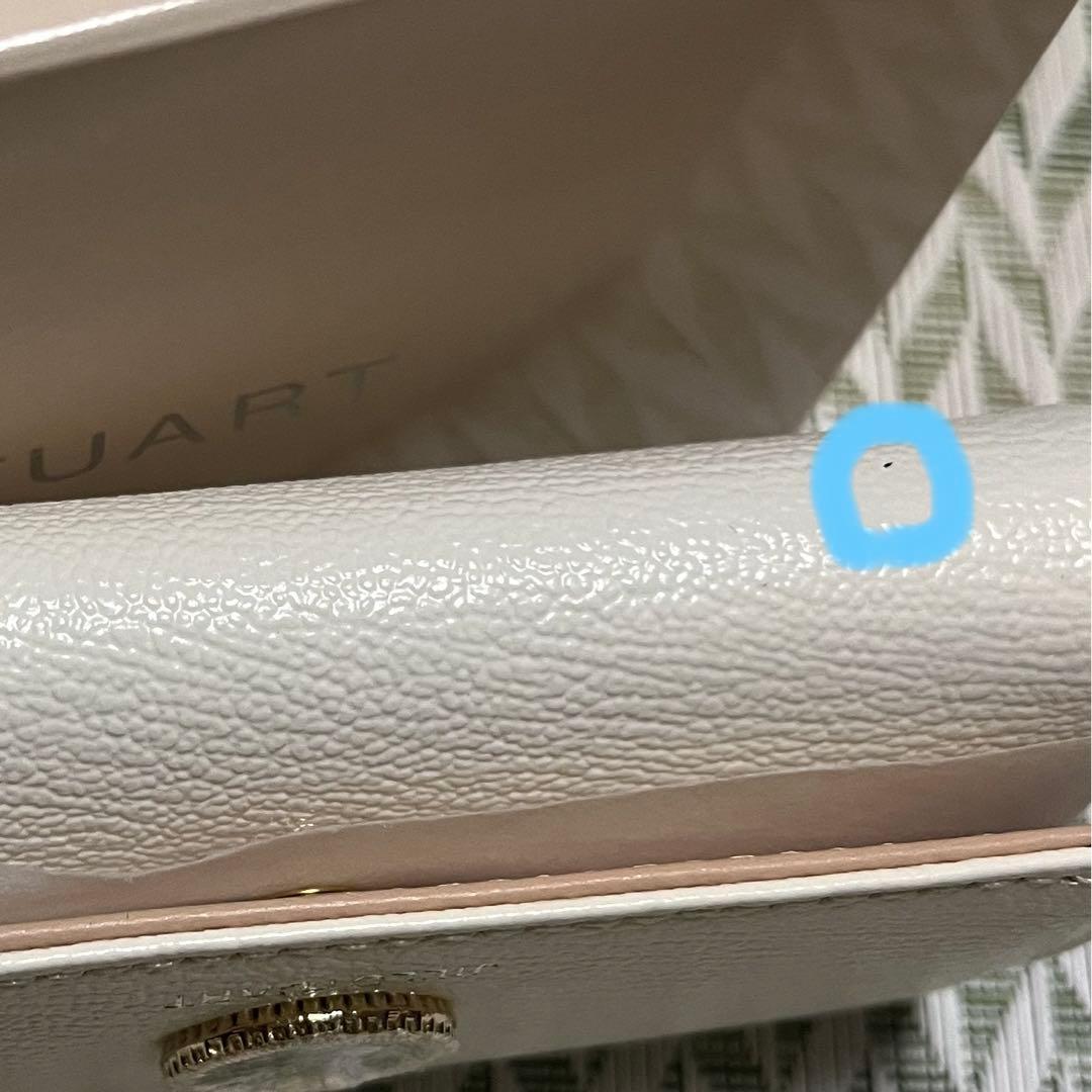 hikaruJILL STUART エターナルホワイト レザー キーケース