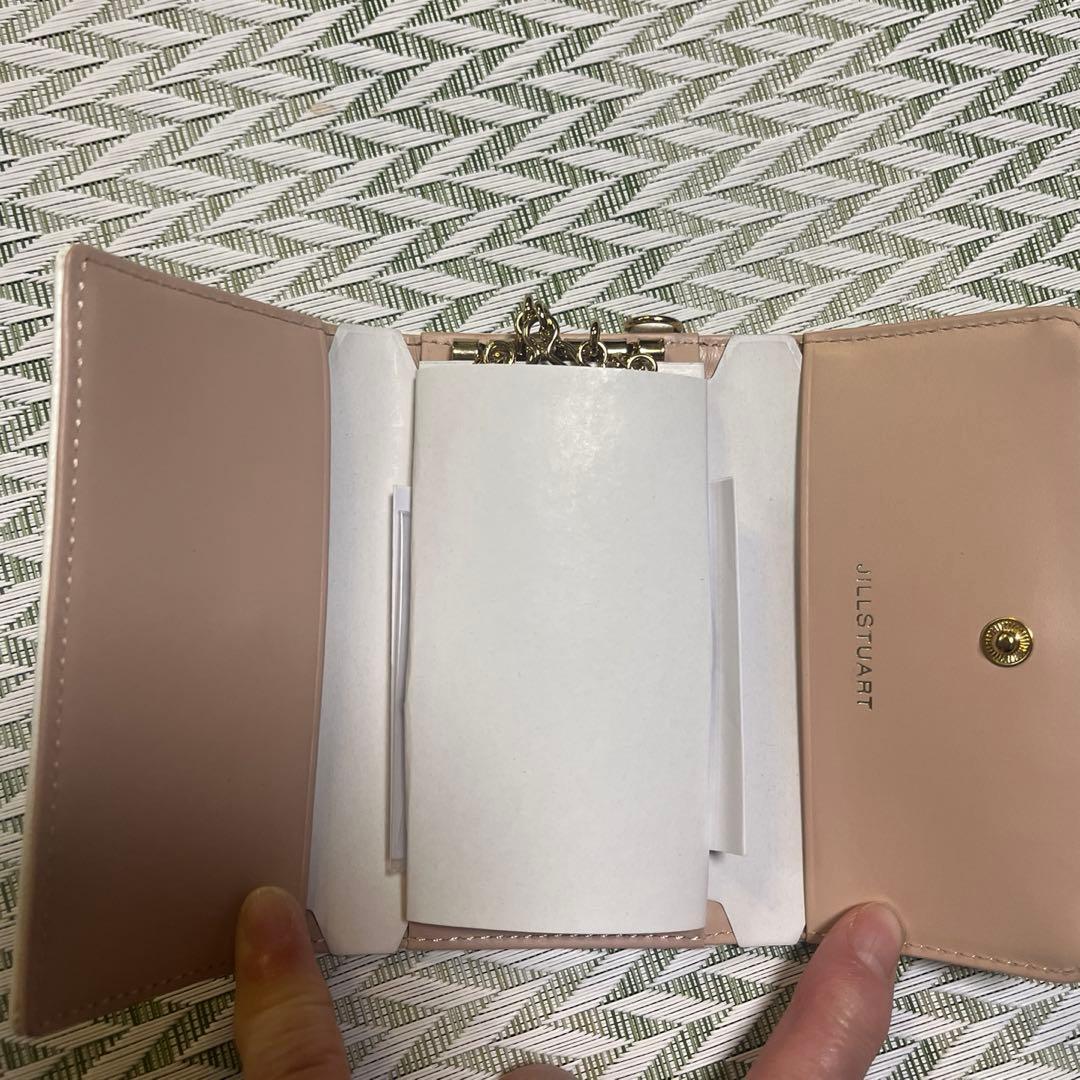 hikaruJILL STUART エターナルホワイト レザー キーケース