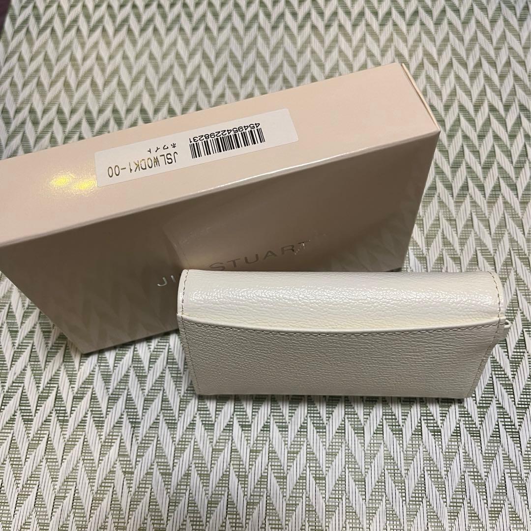 hikaruJILL STUART エターナルホワイト レザー キーケース
