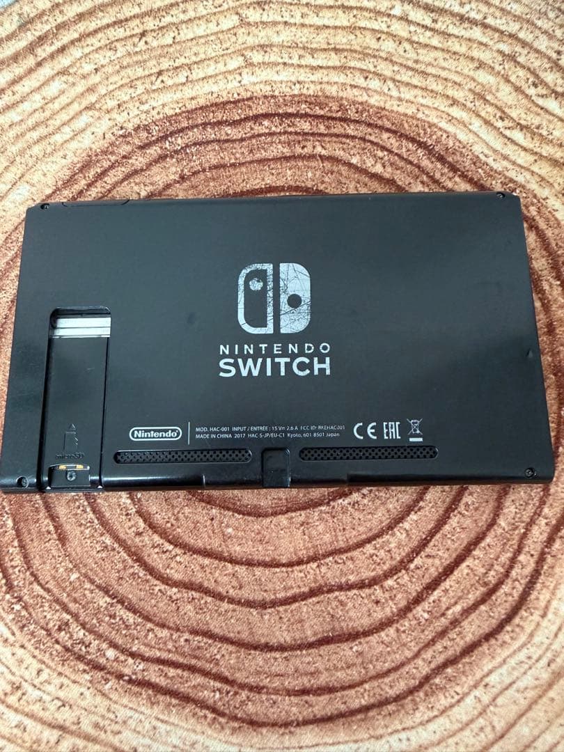 ジャンク品　Nintendo Switch　本体①