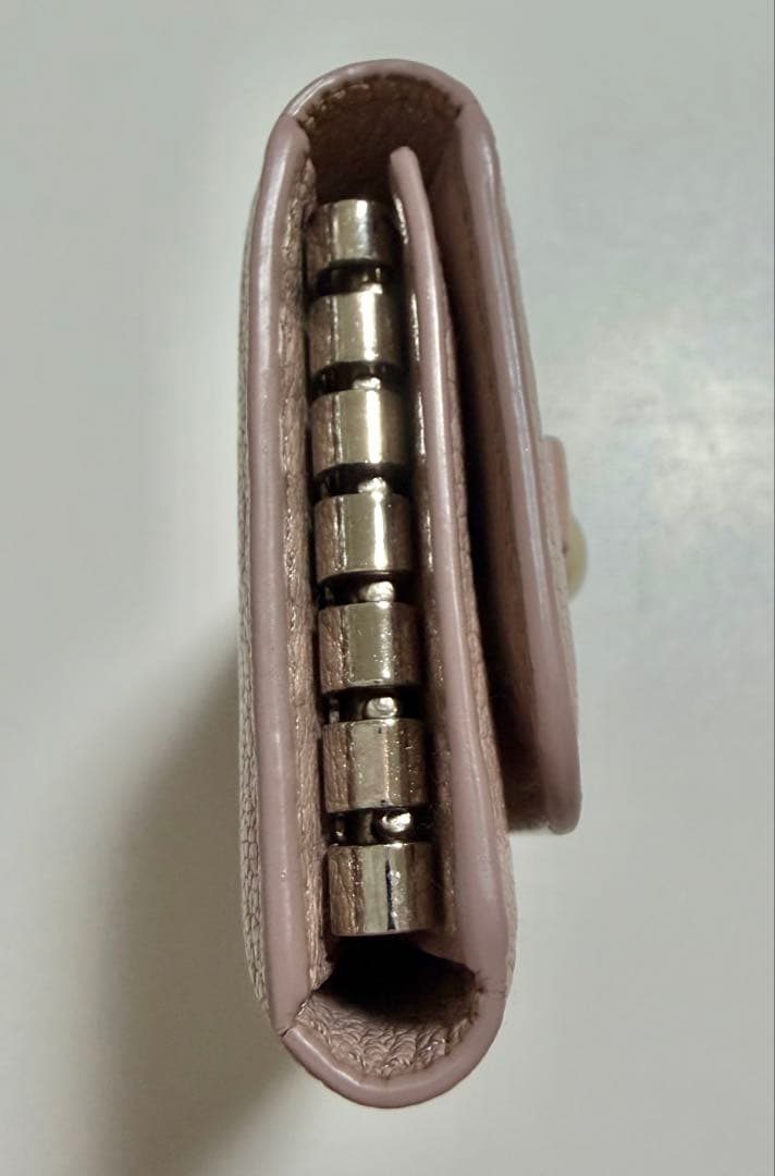 miu miu マドラスパール レザーキーケース