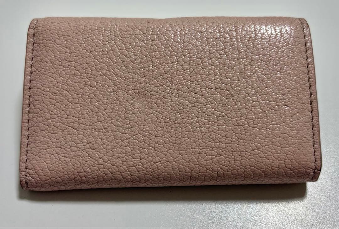 miu miu マドラスパール レザーキーケース