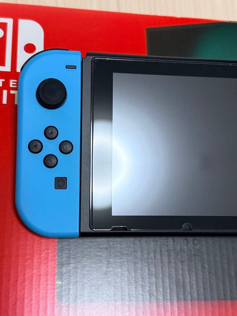 任天堂Switch 本体　美品