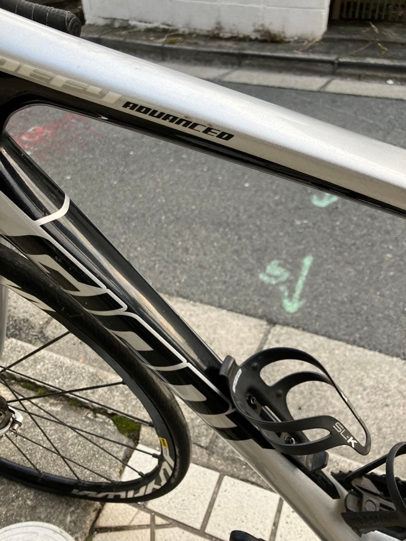 【送料込み価格】Giant ロードバイクDEFY ADVANCED2 Mサイズ