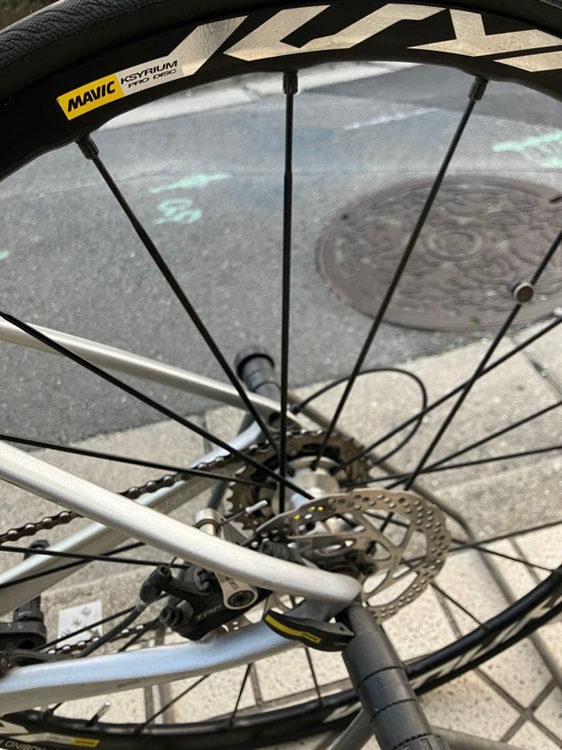 【送料込み価格】Giant ロードバイクDEFY ADVANCED2 Mサイズ