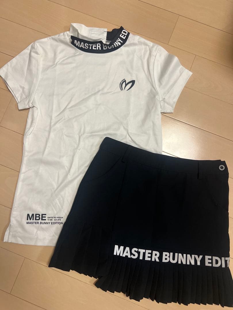 MASTER BUNNY EDITION モックネック＋スカートセットアップ