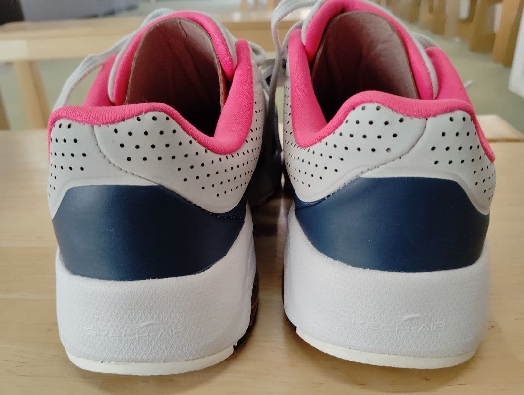 【新品】　SKECHERS ゴルフシューズ 22.5