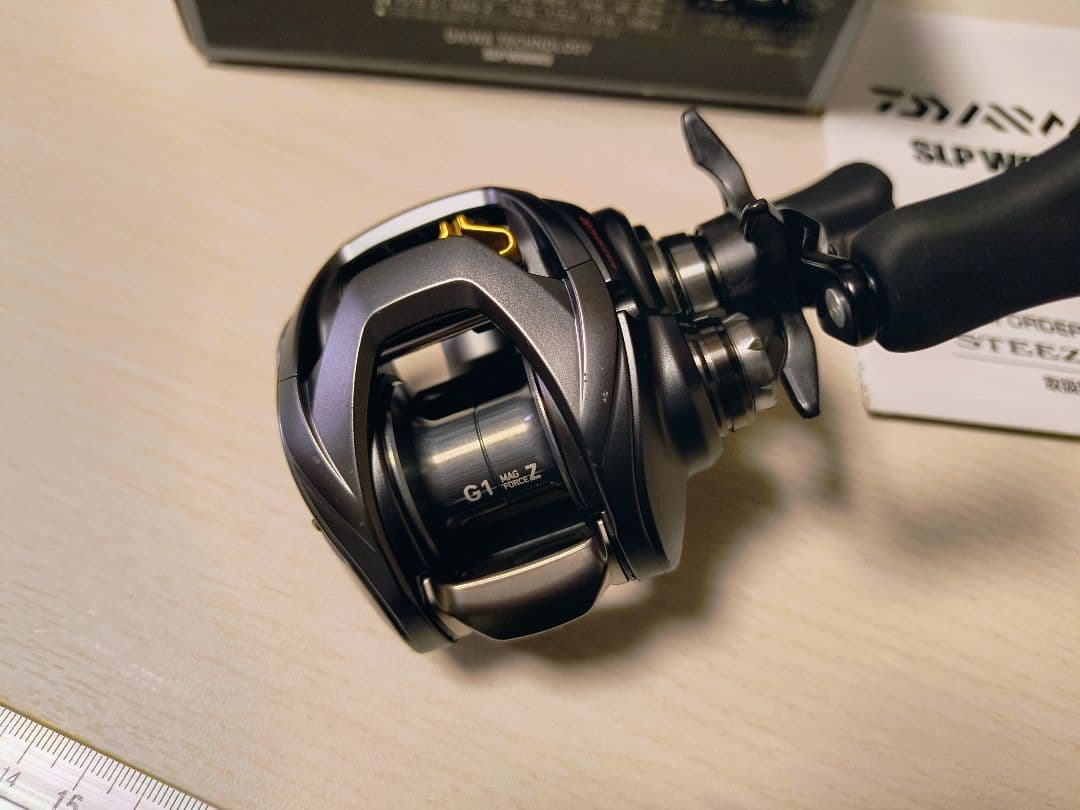 DAIWA STEZ A TW-SLPW ベイトリール　6.3 右ハンドル