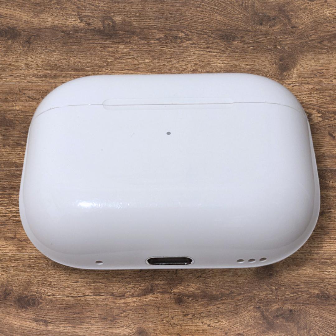 【極美品】AirPods Pro 第2世代 USB-C 充電ケース