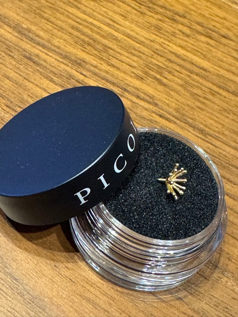 picollet ボディピアス16G 花火　ファイアワーク　K18 ゴールド